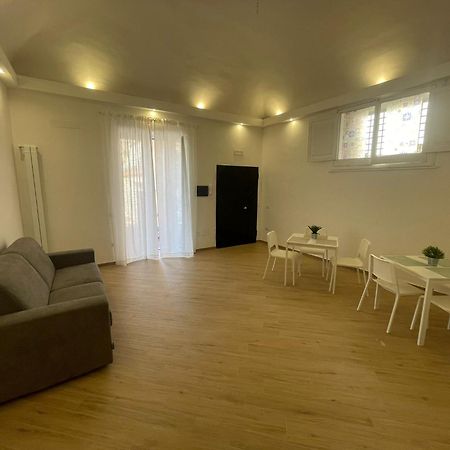 Casa Maiorino Bed & Breakfast Torre del Greco Luaran gambar